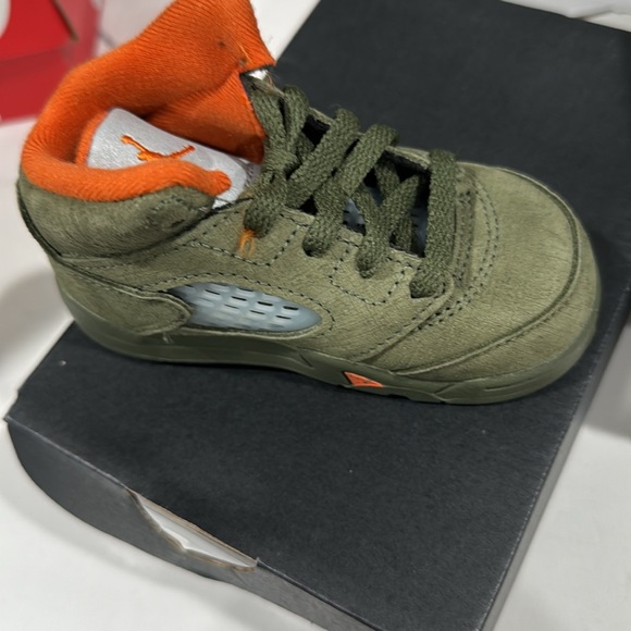 Jordan 5 retro army olive/ solar orange - Picture 4 of 4